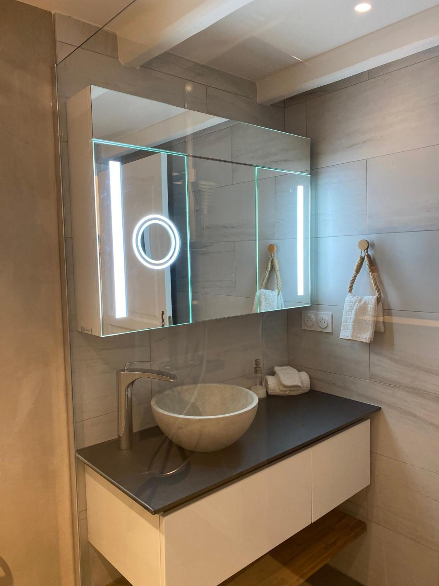 Appartement Avec Piscine Privee Dans Residence Pour 6 Personnes Uzes Luaran gambar