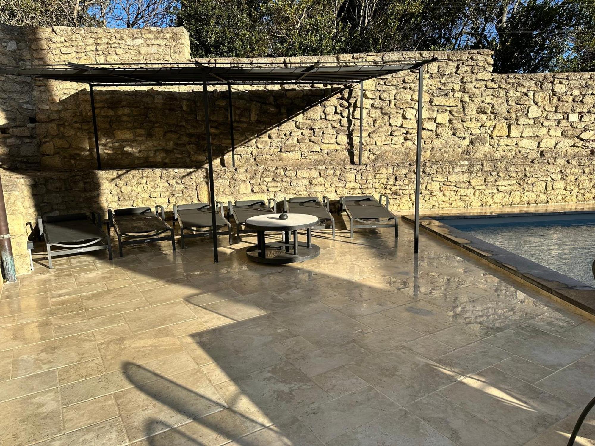 Appartement Avec Piscine Privee Dans Residence Pour 6 Personnes Uzes Luaran gambar