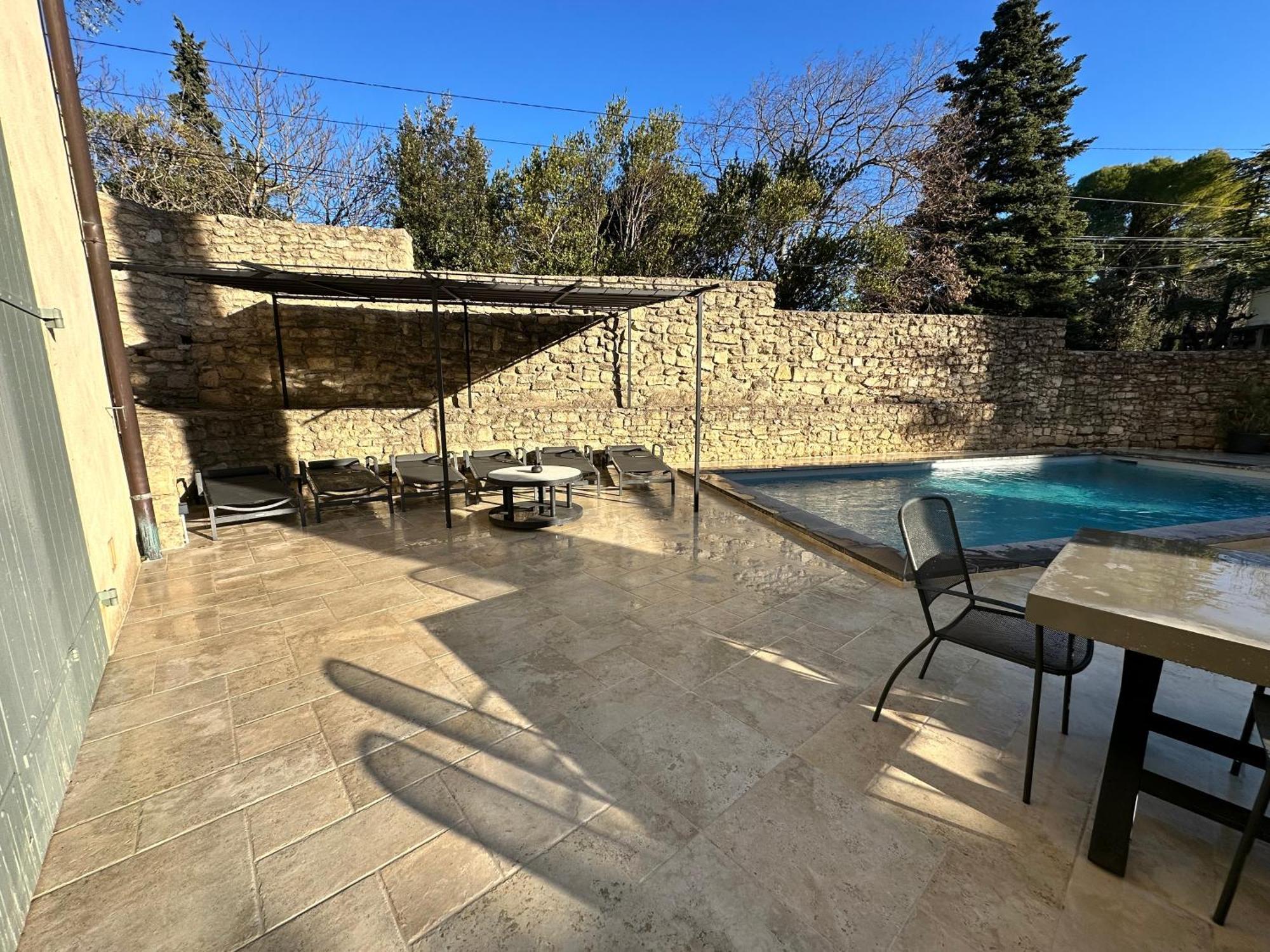 Appartement Avec Piscine Privee Dans Residence Pour 6 Personnes Uzes Luaran gambar