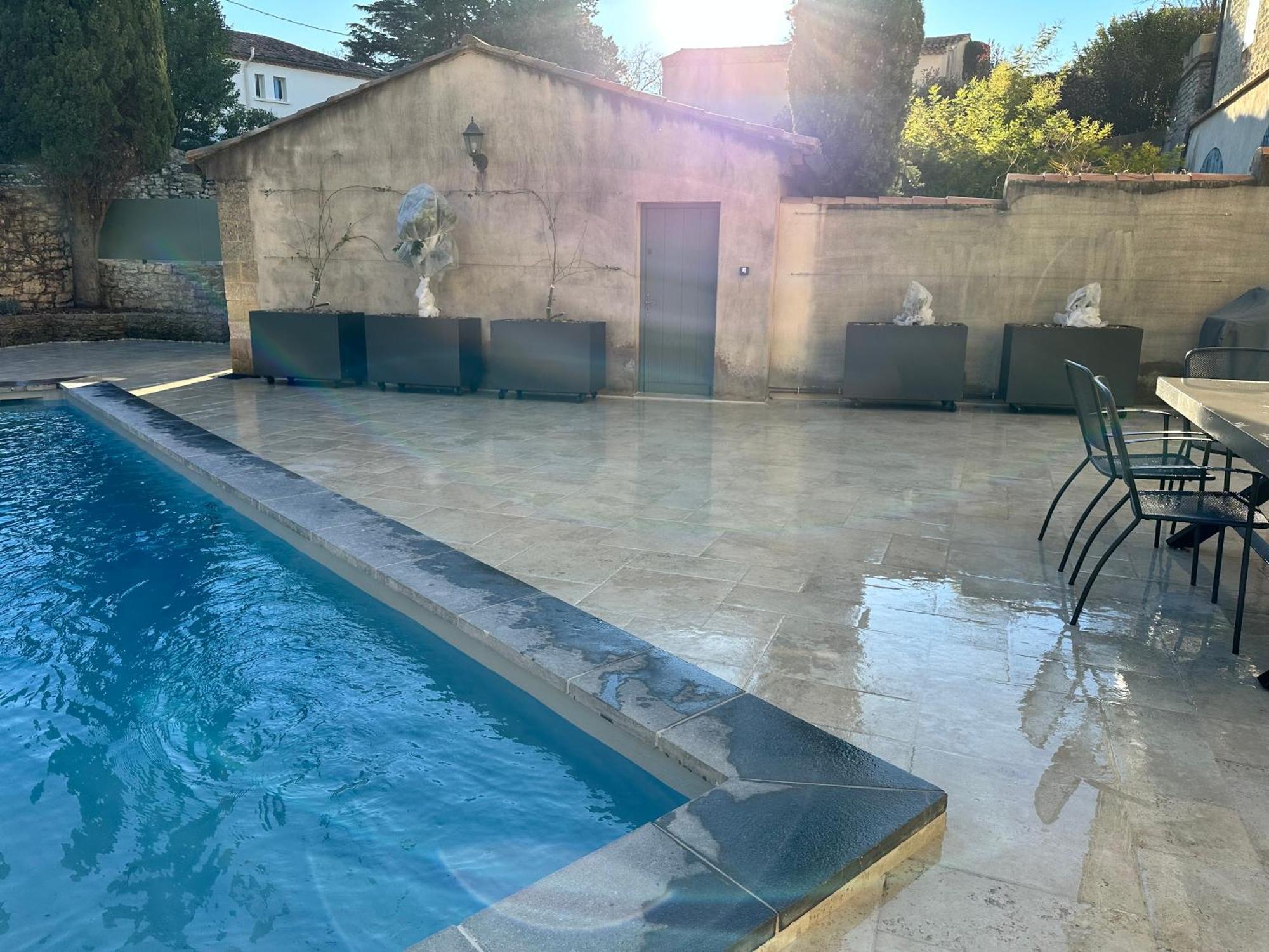 Appartement Avec Piscine Privee Dans Residence Pour 6 Personnes Uzes Luaran gambar